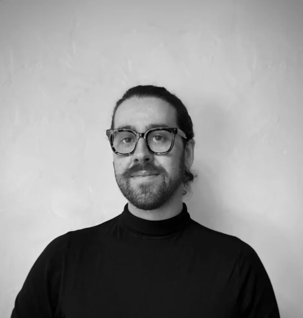 zach fry senior marketing manager